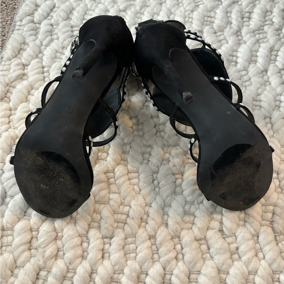Women’s Heels Size 9 - Picture 3 of 4